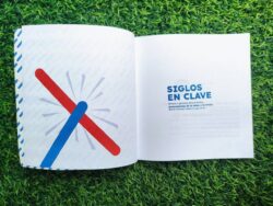 Siglos en Clave: Breve historia de la música afrocaribeña a partir del siglo XVII hasta la actualidad es una obra de investigación historiográfica y pedagógica escrita por el percusionista, educador y gestor cultural panameño Oscar Cruz.